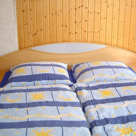 아파트 Kleine Ferienwohnung - Ruhige Stadtrandlage 사스니츠